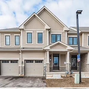 Luxury Town Close To Fairview Casino In Niagra Falls Holiday home Niagara Falls